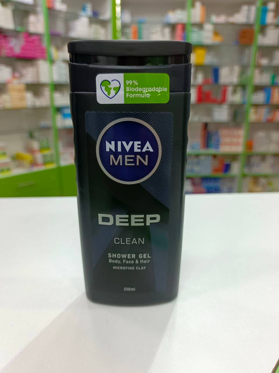 Nivea Men Shower gel Deep clean for face, body & hair 250 ml