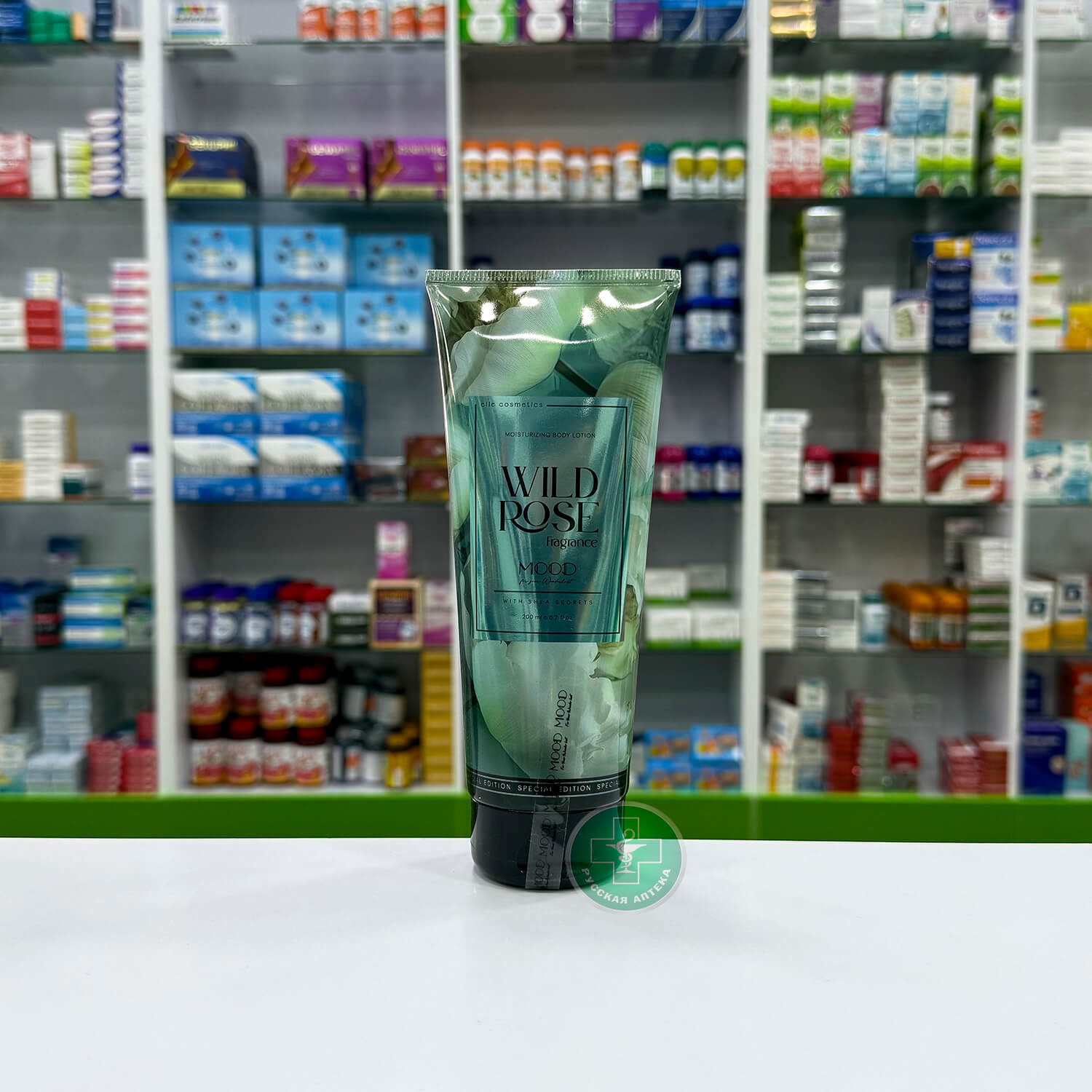 Elle Cosmetics Mood Увлажняющий лосьон для тела с ароматом «Дикая роза» 200 мл