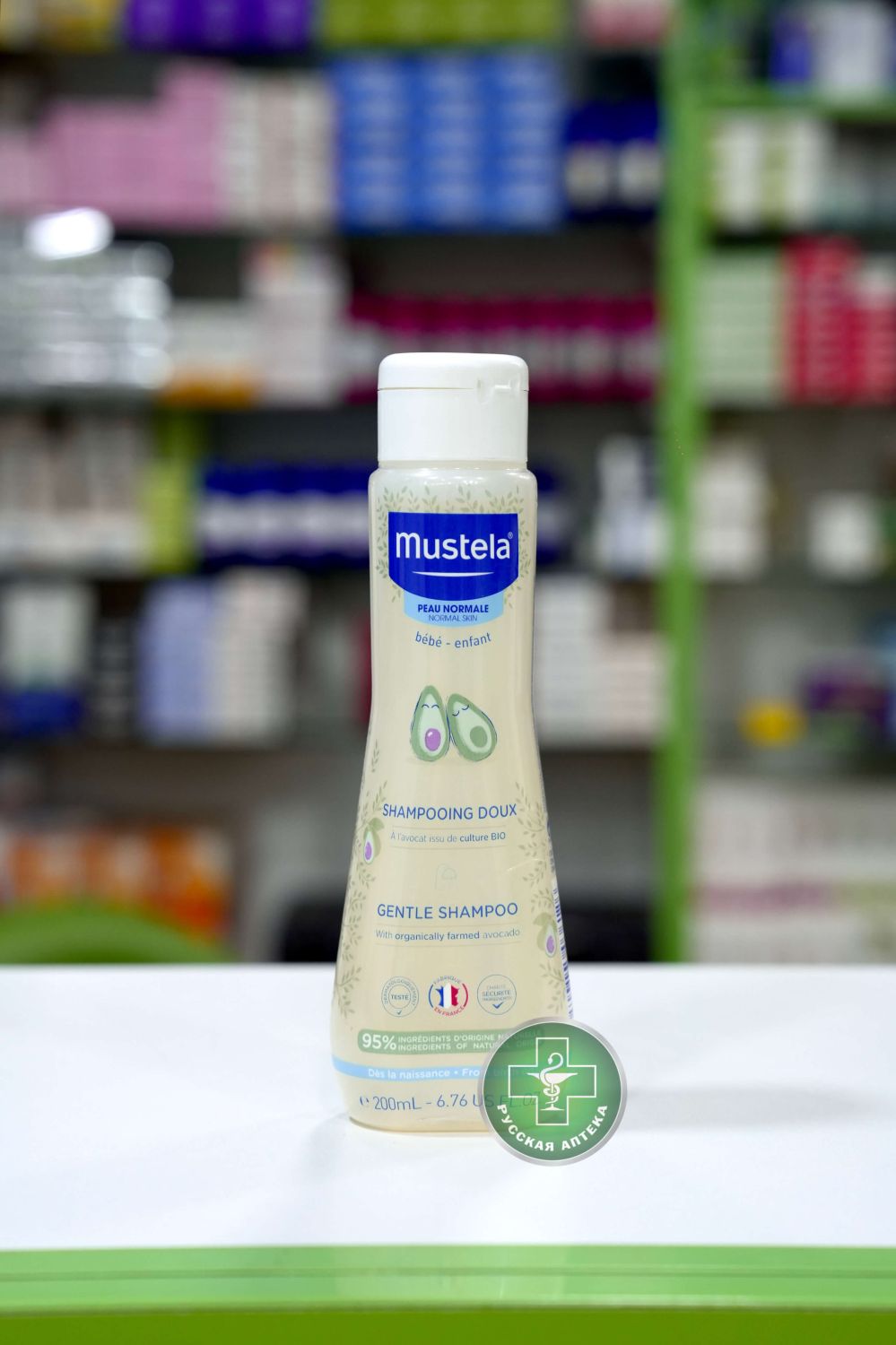 Mustela Baby gentle shampoo for normal skin with avocado from birth on, 95% natural 200 ml