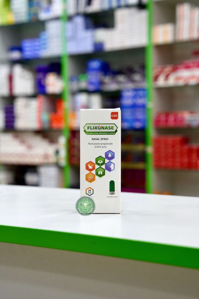 Flixonase nasal spray 50 mcg / dose 120 doses