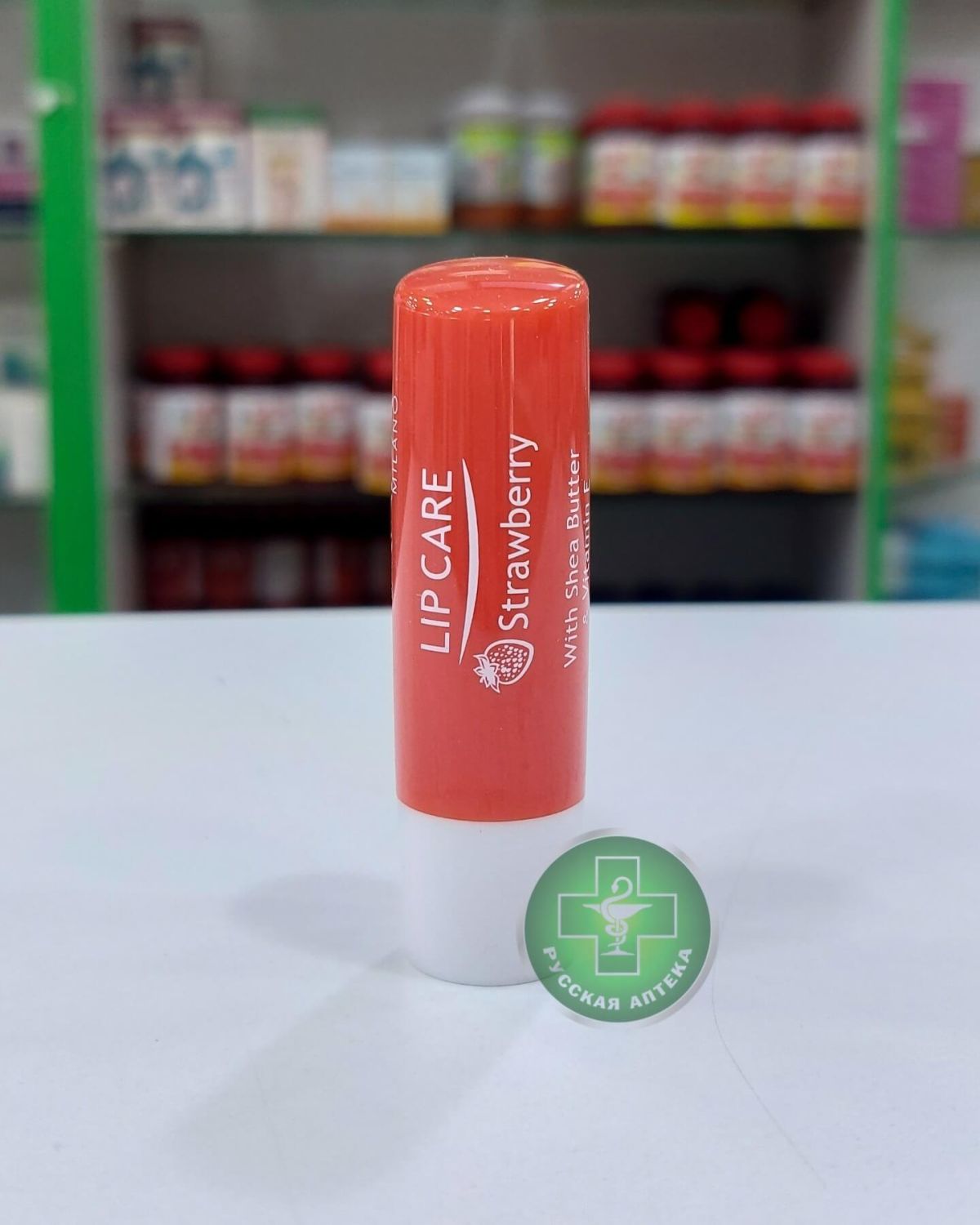 Amanda Milano Lip balm Strawberry with Shea butter & vitamin E 4.8 g