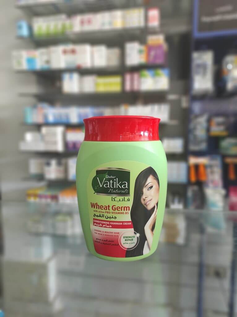 Vatika Hair Mask with Wheat Germ Oil & Pro‑Vitamin B5 for Weak and Damaged Hair 900 g