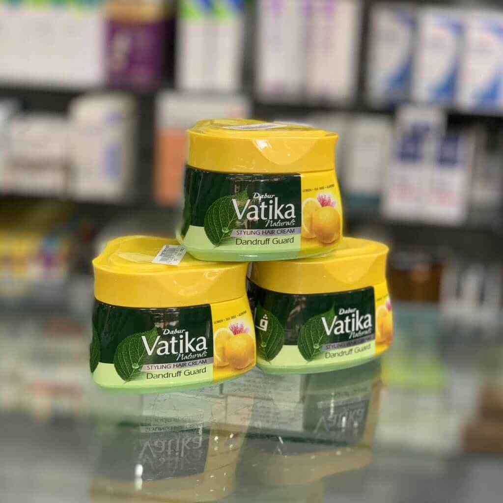 Vatika Styling anti-dandruff hair cream with almonds, tea tree extract and lemon 70 ml