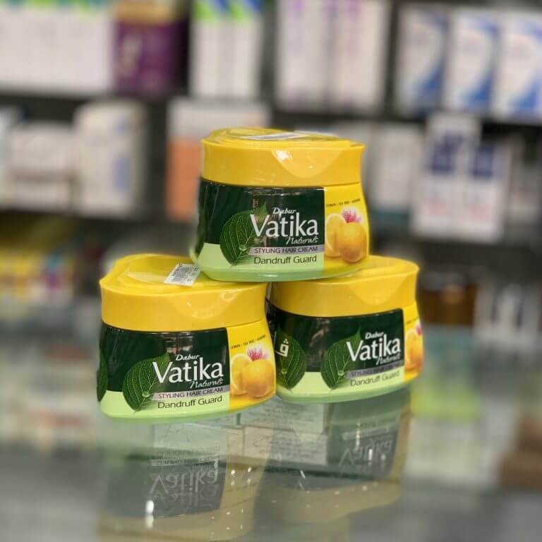 Vatika Styling anti-dandruff hair cream with almonds, tea tree extract and lemon 70 ml