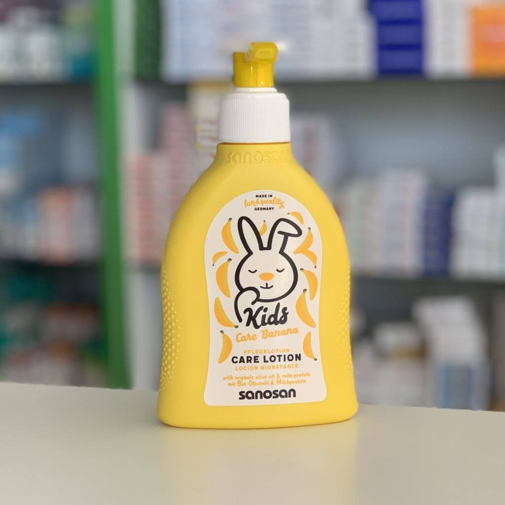 Sanosan Baby Moisturizing Milk with Banana Flavor 200 ml