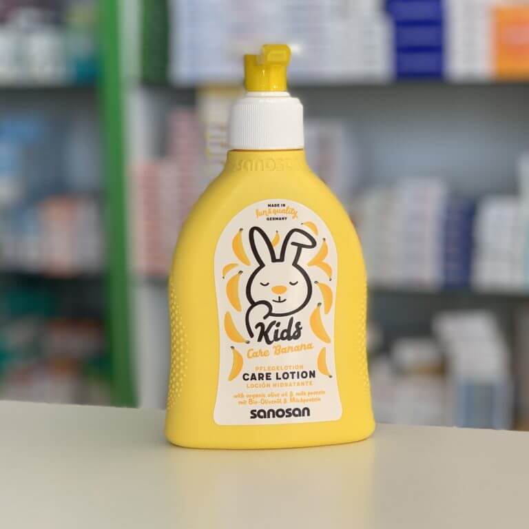 Sanosan Baby Moisturizing Milk with Banana Flavor 200 ml