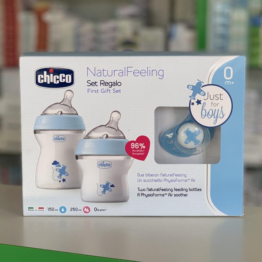Chicco Natural Feeling/First Gift Set/For Boys/2 feeding bottles 150 ml and 250 ml + pacifier
