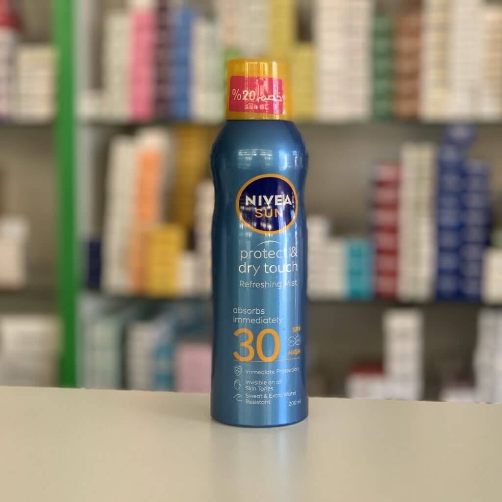 Nivea Sun Солнцезащитный освежающий мист "Защита и сухое прикосновение" SPF 30 200 мл