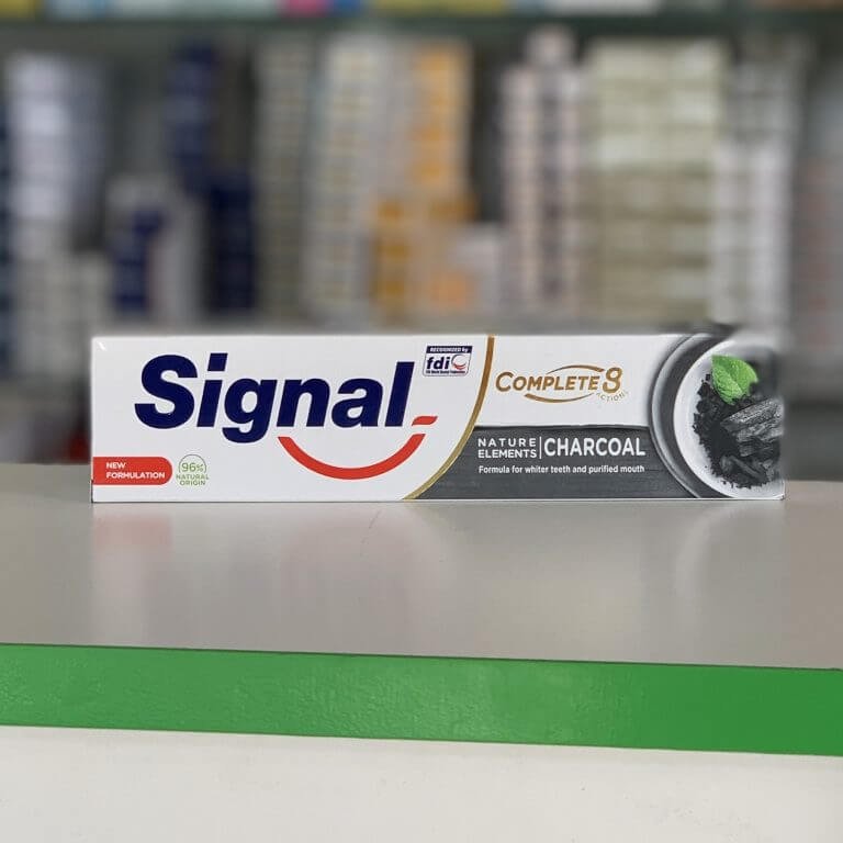 Сигнал Зубная паста с углем и мятой 50 мл